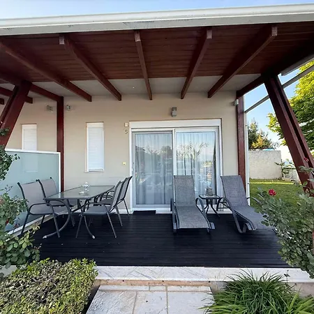 Apartament White Shark Villas *